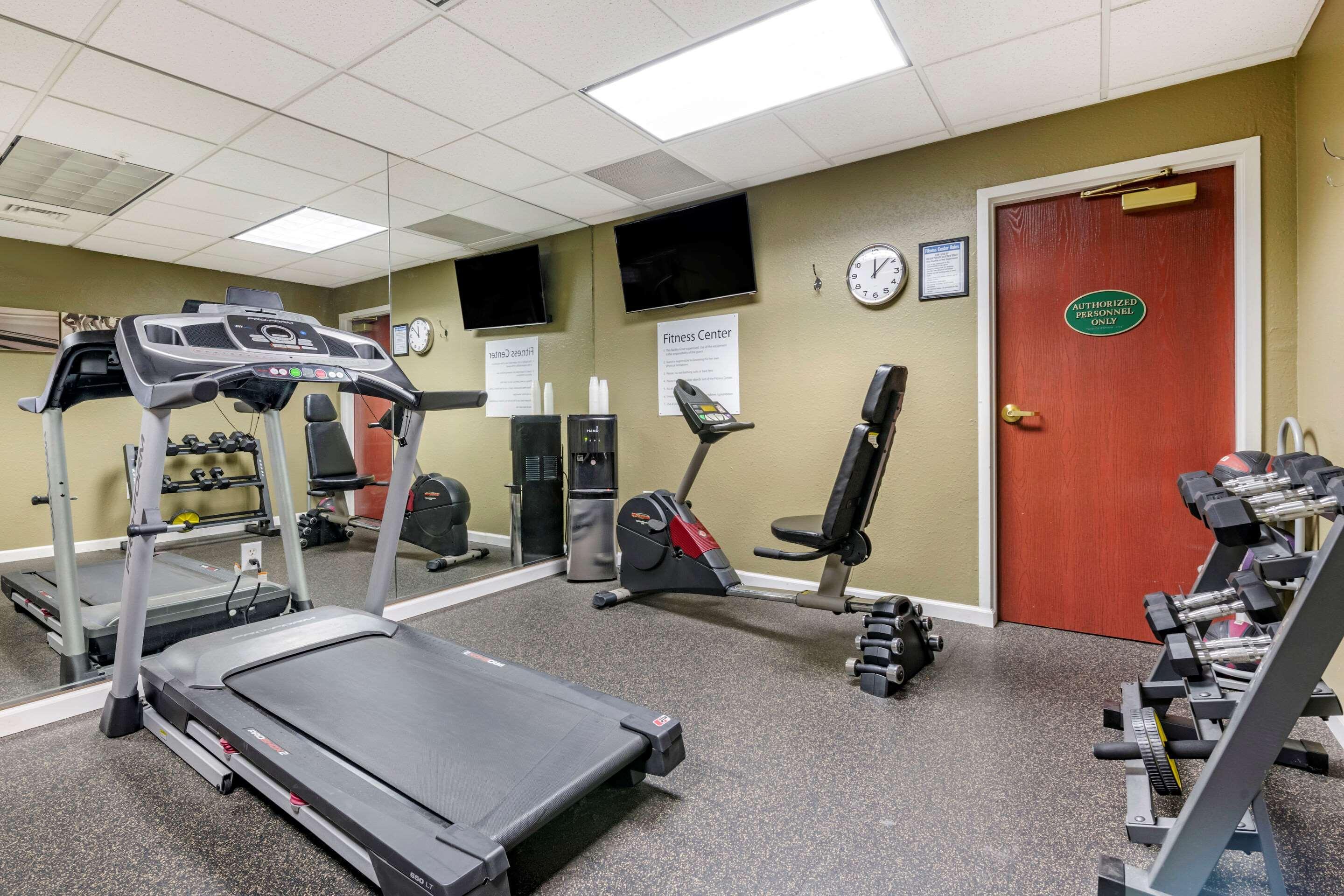 Quality Inn Zephyrhills-Dade City Bagian luar foto