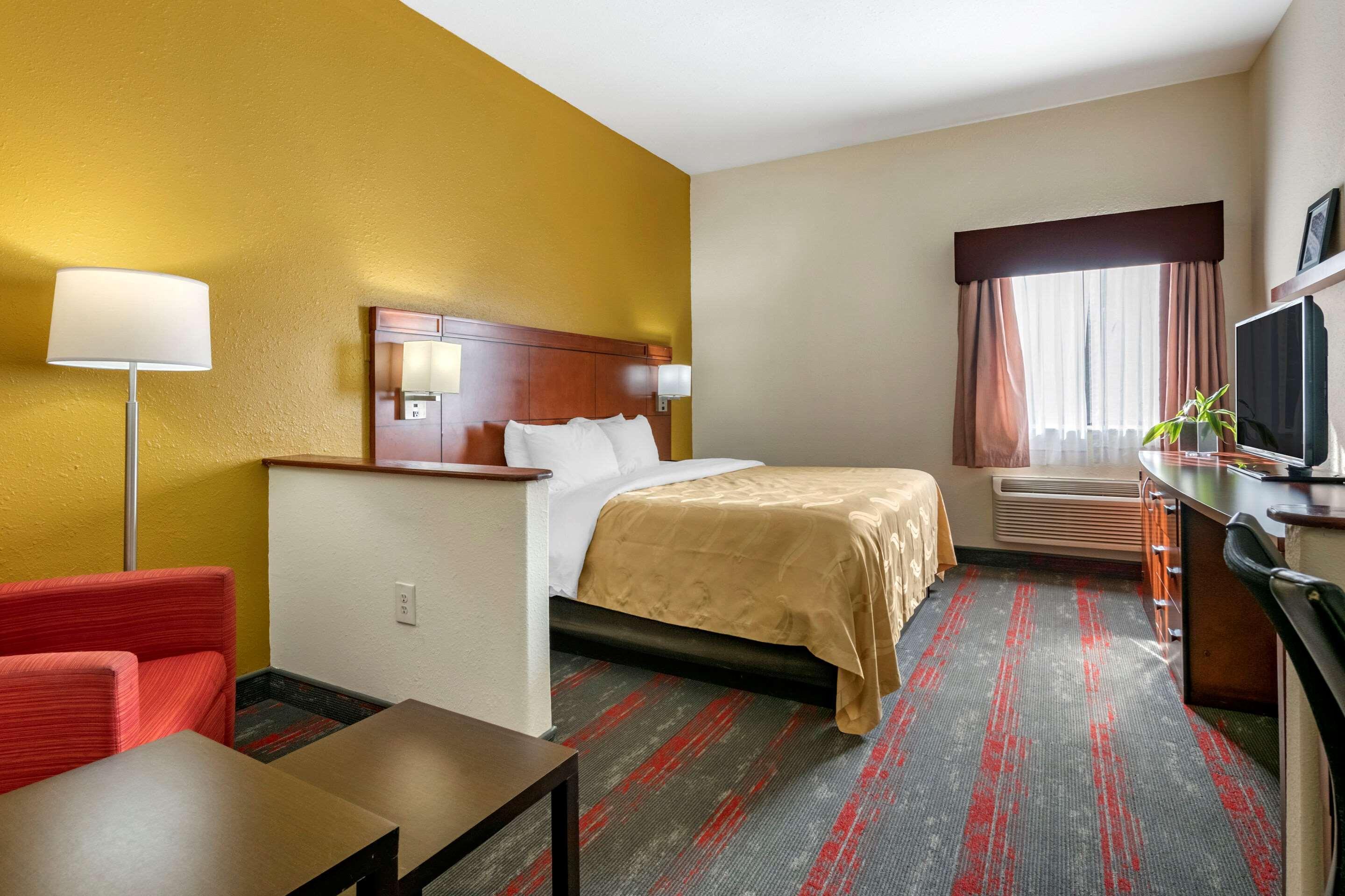 Quality Inn Zephyrhills-Dade City Bagian luar foto