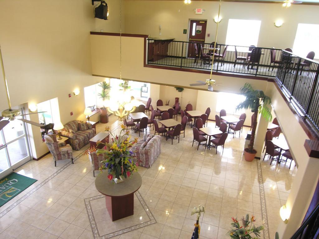 Quality Inn Zephyrhills-Dade City Bagian luar foto