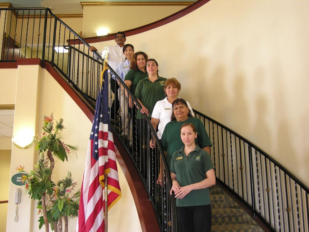 Quality Inn Zephyrhills-Dade City Bagian luar foto